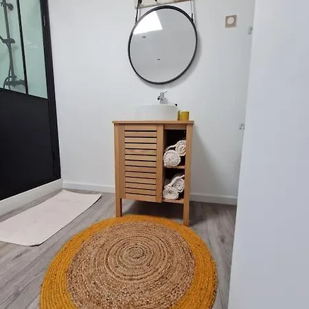 Dependance Avec Place De Parking Sainte-Soulle